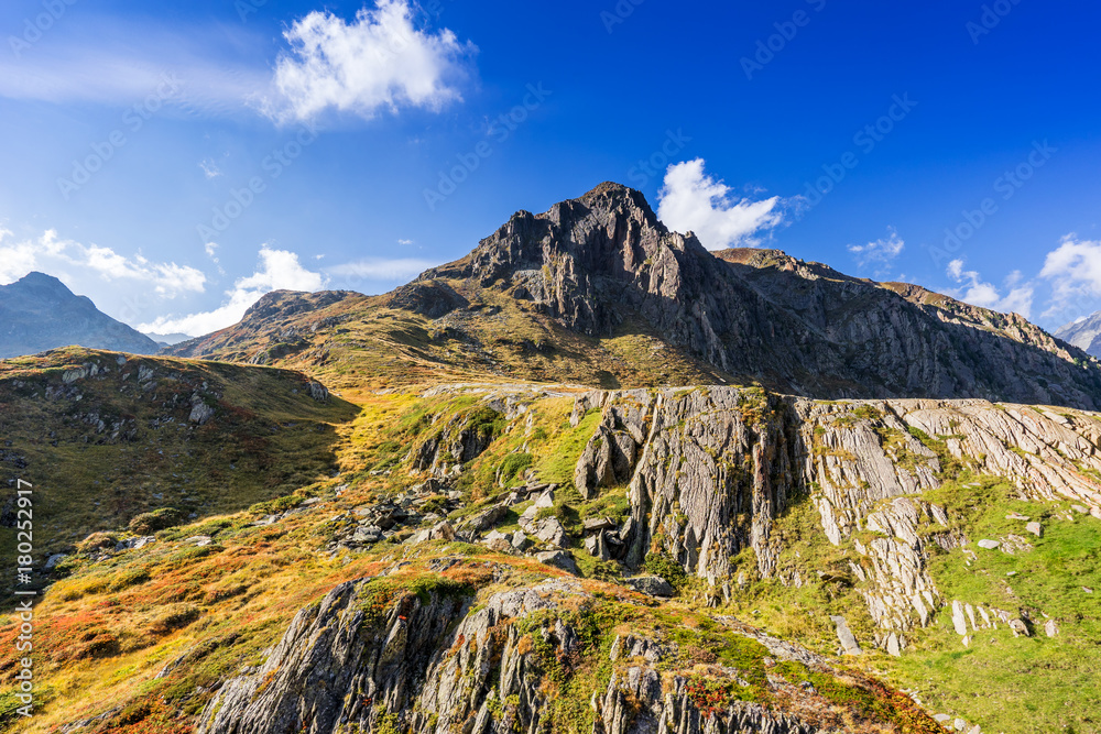 Obraz premium Mountains and peaks landscape. Stubaier Gletscher covered with glaciers and snow, natural environment. Hiking in the Stubai Alps. Ski resort in Tirol, Austria, Europe