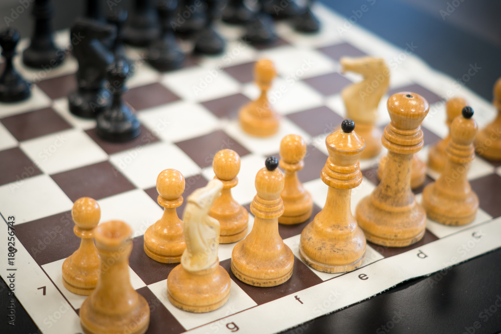 Starting game of old chess Starting game of old chess