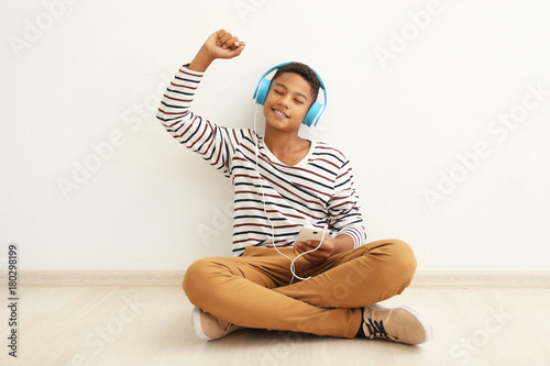 Charming African-American t...