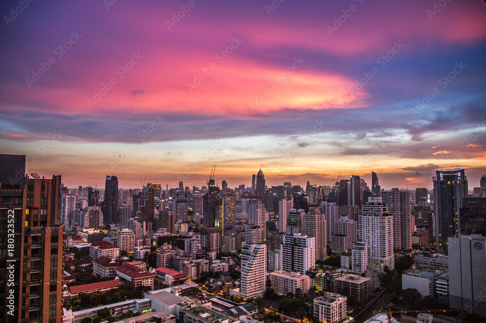 Obraz premium Views of Bangkok by night