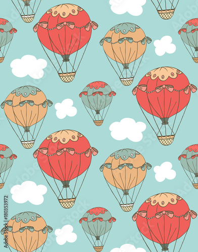 Seamless pattern with colorful air balloons.