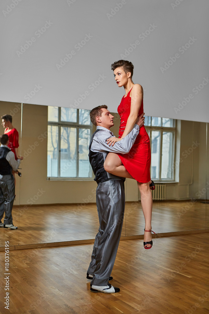 beautiful couple dancing tango beautiful couple dancing tango