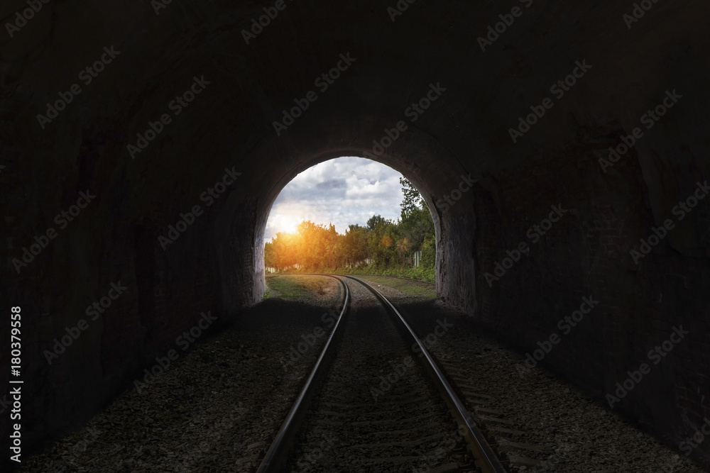 Naklejka premium Stary tunel kolejowy