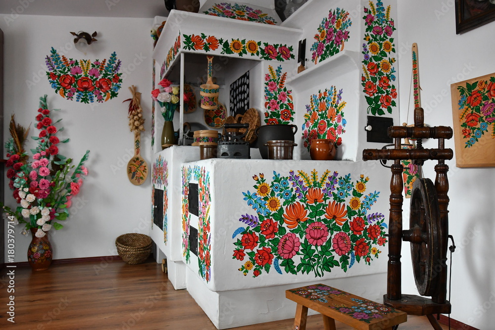 ポーランド ザリピエ村 フラワーペイント 可愛い村 花柄 花の教会 ヨーロッパの美しい村 Poland Zalipie Village Flower Paint Small Stock Photo Adobe Stock