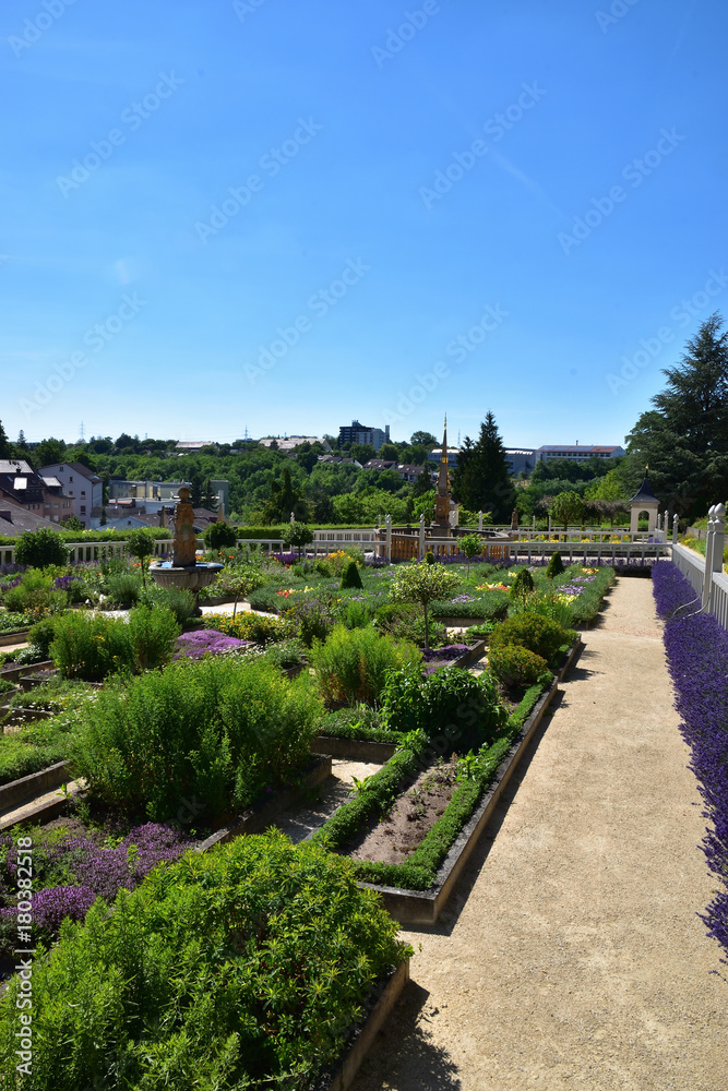 Leonberg, Baden-Württemberg, Deutschland : Aufnahme vom Pomeranzengarten in Leonberg. Leonberg, Baden-Württemberg, Deutschland : Aufnahme vom Pomeranzengarten in Leonberg.