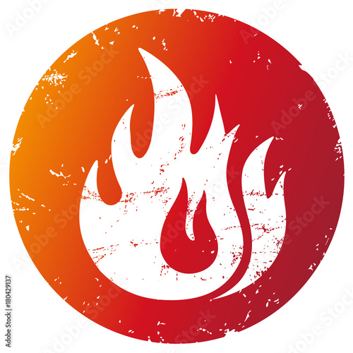 zerkratzter Button mit Symbol Feuer