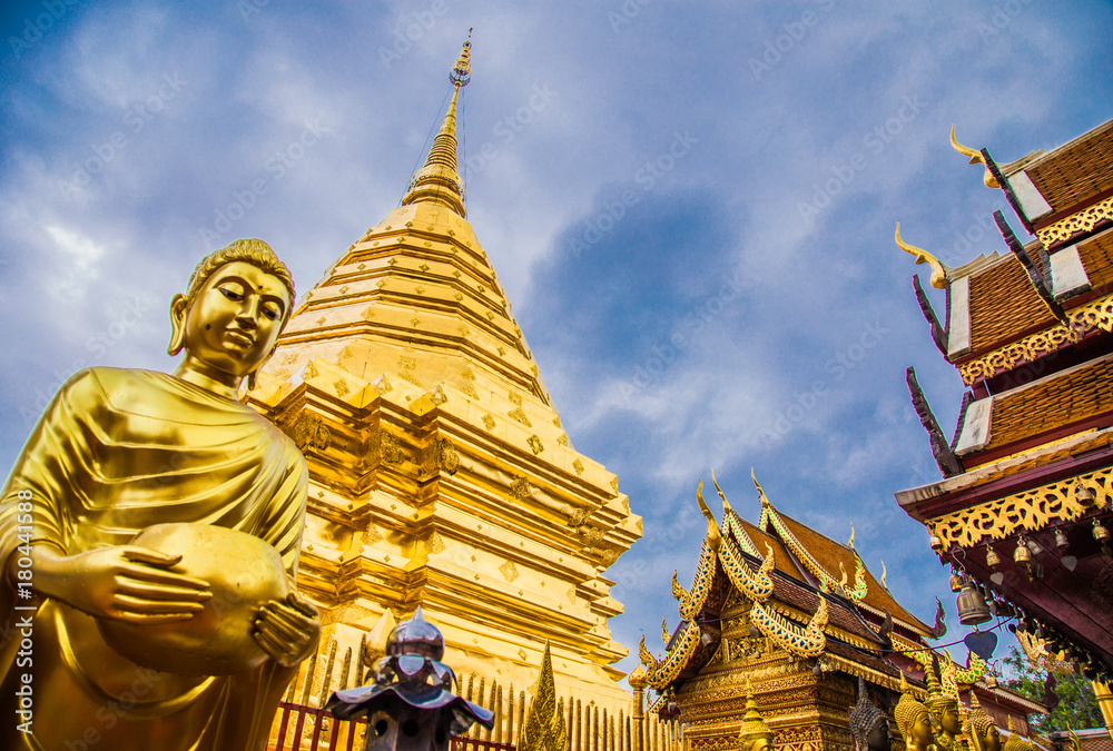 Fototapeta premium Doi Suthep temple, Chiang Mai, Thailand