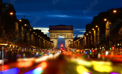 Canvas Print Champs Elysee in evening