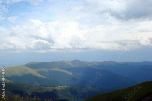Fototapeta Naklejka Na Ścianę i Meble -  cloudy weather in the Ukrainian Carpathians.