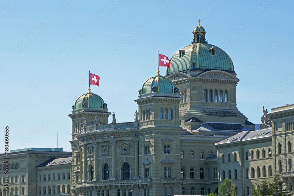 Obraz premium bundeshaus in bern, schweiz 