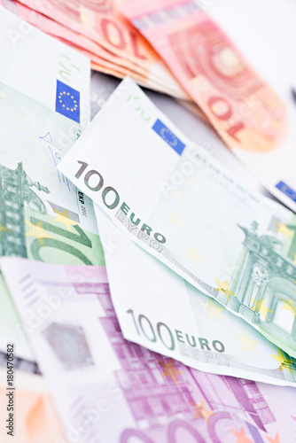 Financing graphics with money