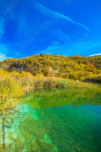 Fototapeta Naklejka Na Ścianę i Meble -  Beautiful landscape nature, surface of water on Plitvice Lakes National Park in Croatia in autumn 