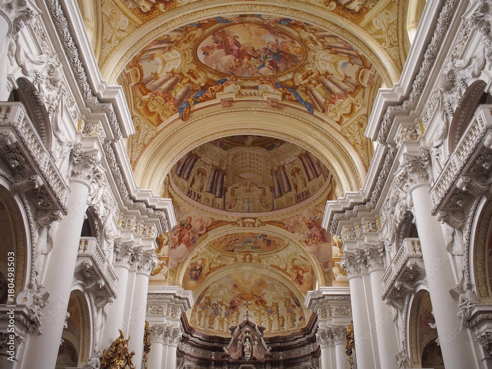 Imposante Deckenmalerei im Stift St. Florian