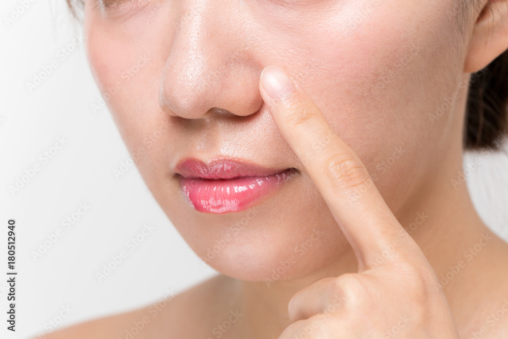 Obraz premium Pielęgnacja zatyczki rogowej / nosa