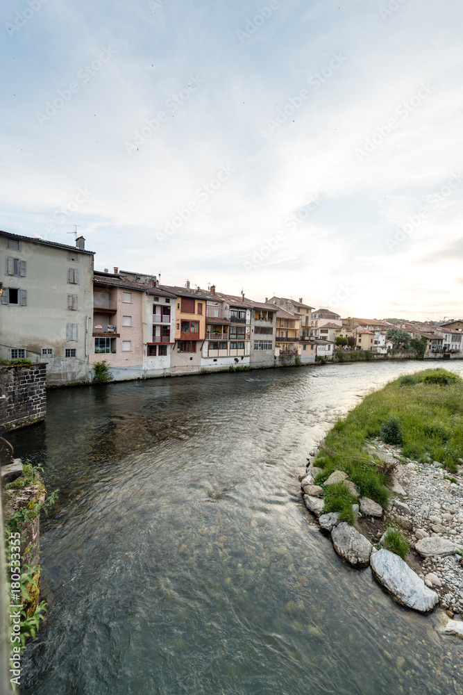 Obraz premium Le Salat river in Saint Girons, France