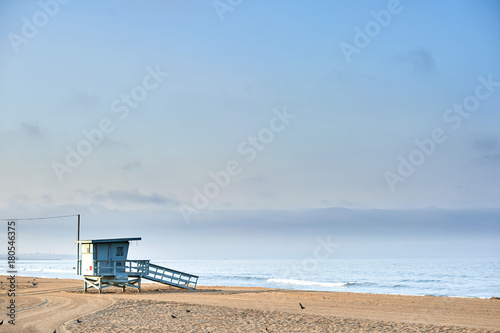 Lifeguard booth on an empty beach in Santa Monica, Los Angeles, California © Lari