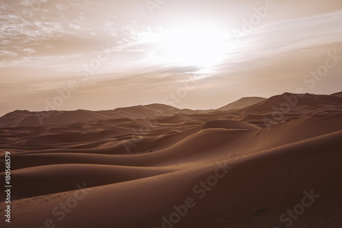 Alba nel deserto Sahara, Merzouga, Marocco