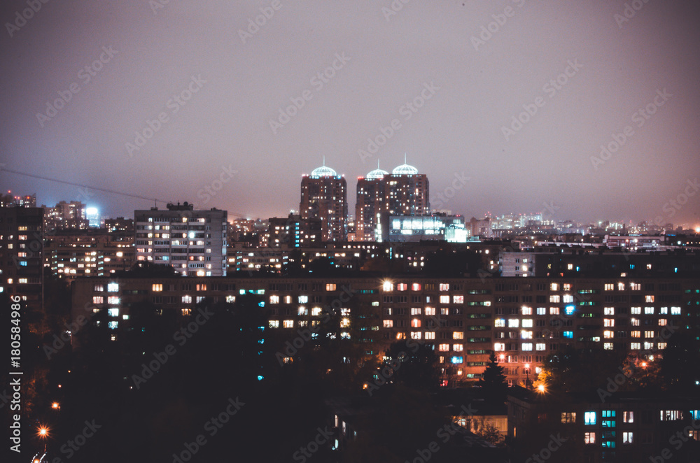 rissia city night