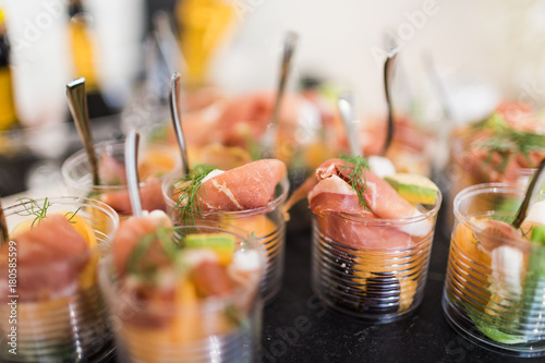 Finger food aperitivo per evento, matrimonio, cerimonia. Cibo italiano per feste, catering, sfizioso, delicato photo