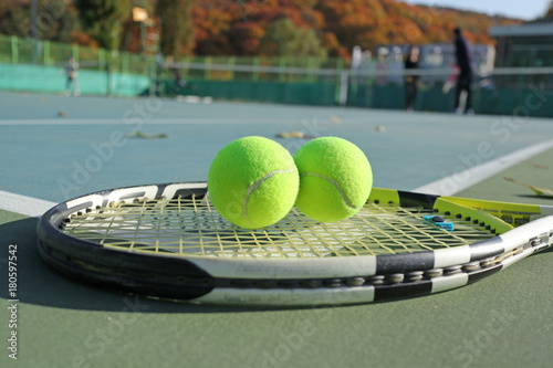 Tnnis court and racket