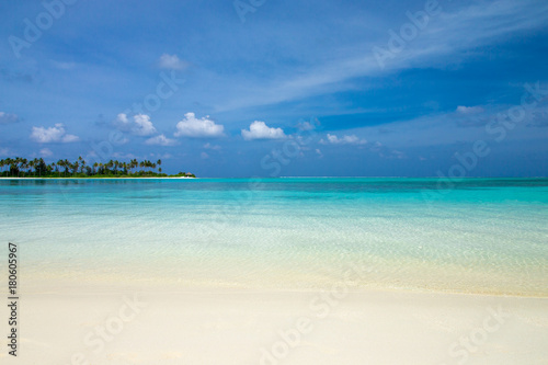 Fototapeta Naklejka Na Ścianę i Meble -  Maldives beach