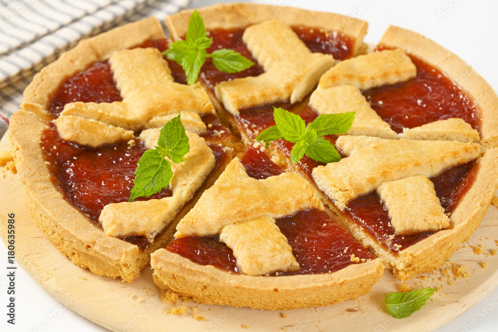 strawberry jam tart with lattice strawberry jam tart with lattice