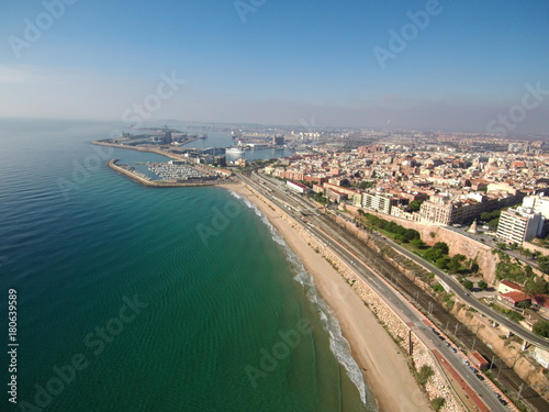 Drone en Tarragona (Cataluña, España) Fotografia aerea © VEOy.com