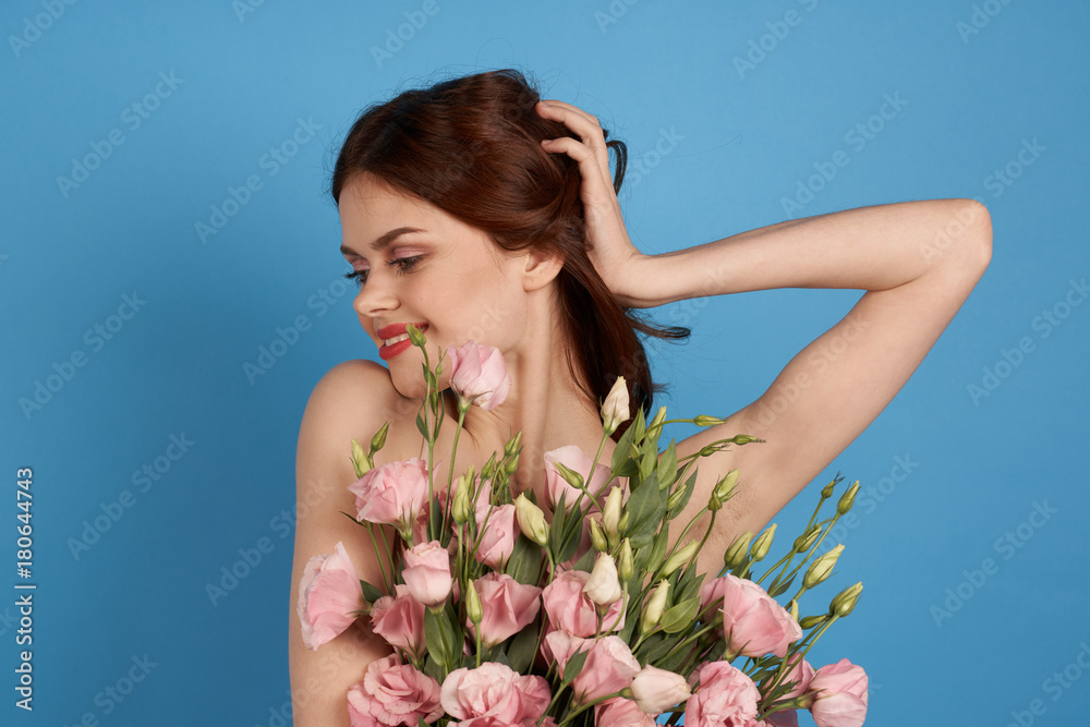 girl with a bouquet of flowers close-up girl with a bouquet of flowers close-up
