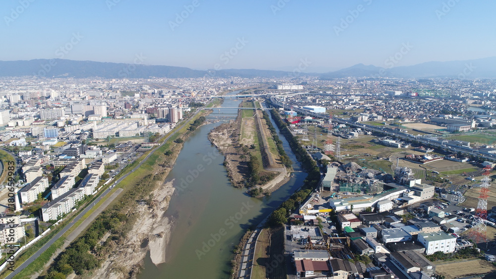 大和川から上流方向を望む