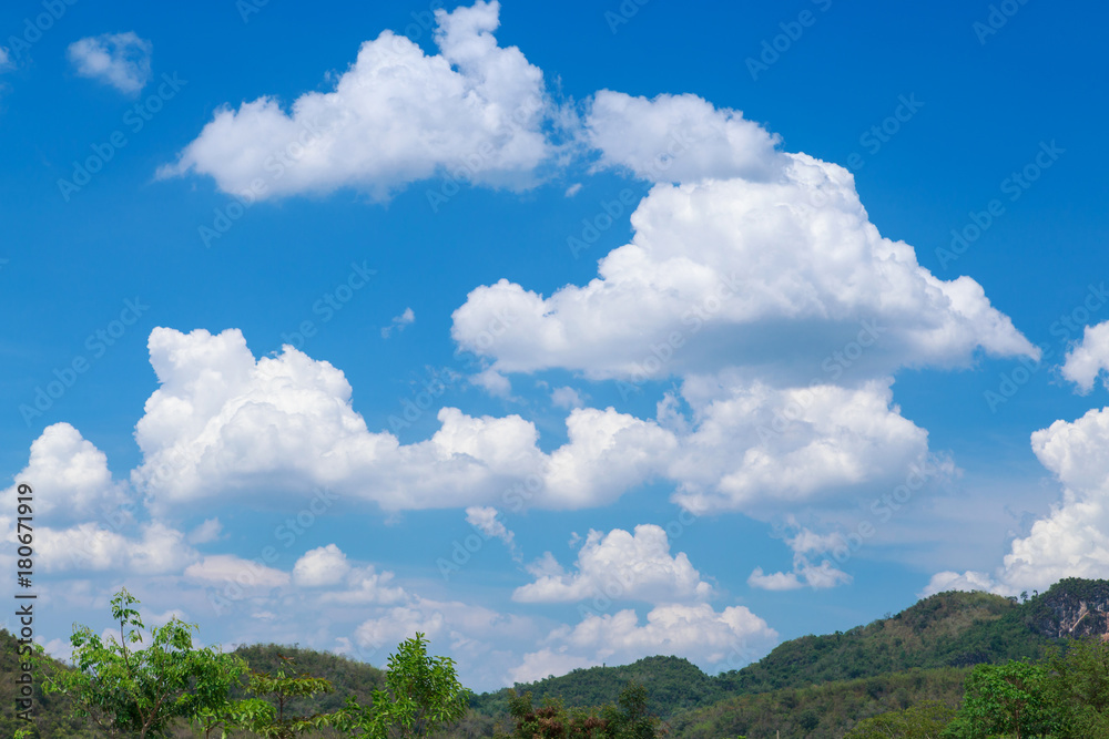white cloud in the blue sky white cloud in the blue sky
