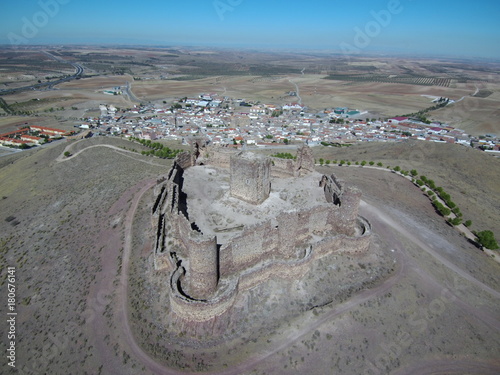 Almonacid de Toledo es un pueblo de Toledo, en la comunidad autónoma de Castilla La Mancha en la comarca de la Sisla photo