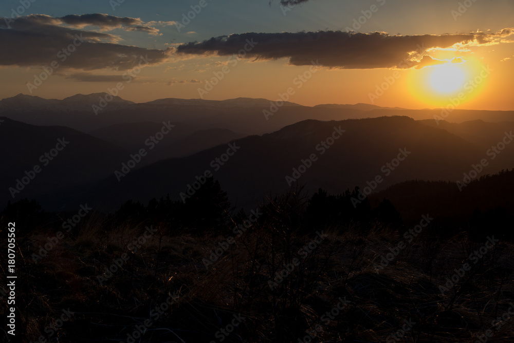 Obraz premium The mountain range of the Big Thach natural park. Adygea