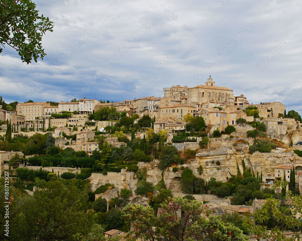 Gordes - Hübsche Stadt in der Provence