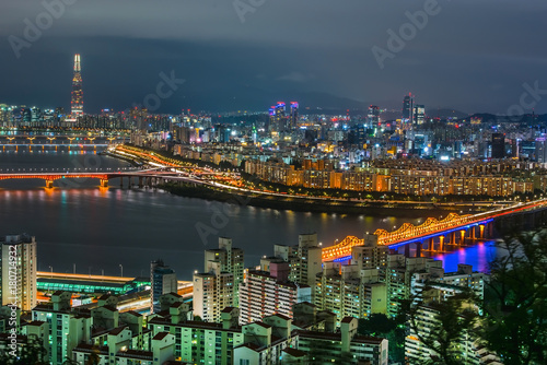 Morning Skyline Lotte World mall on the Han River Ganges In South Korea  ทวีปเอเชียทวีปเอเซียเอเชียความเป็นมาฉากหลังปูมหลังพื้นหลังภาพพื้นเดิมพื้นเพเดิมภูมิหลังรกรากเดิมหัวนอนปลายตีนเบื้องหน้าเบื้องหล © Mr.wijit amkapet