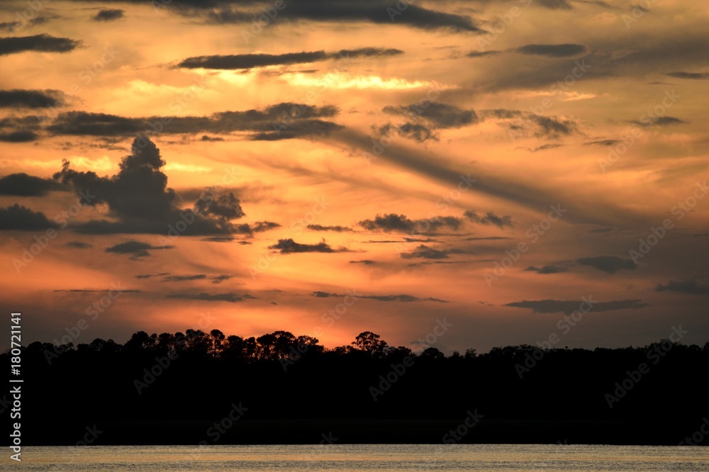 Fototapeta premium Majestic Sunset over the river