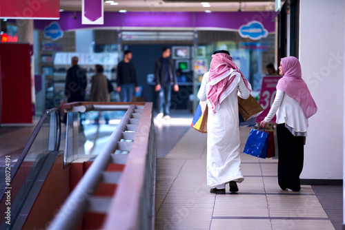 Photography Young muslim couple shopping