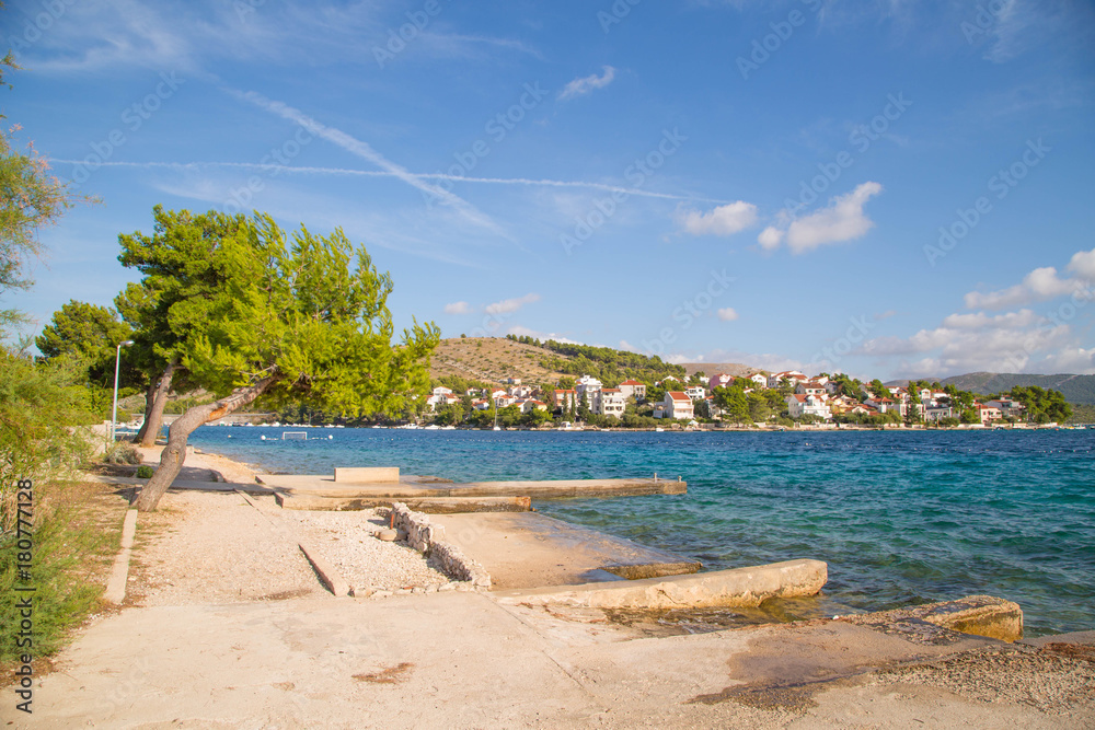 traumhafte Buchten in Dalmatien südlich von Sibenik in Brodarica, Zaboric, Grebastica