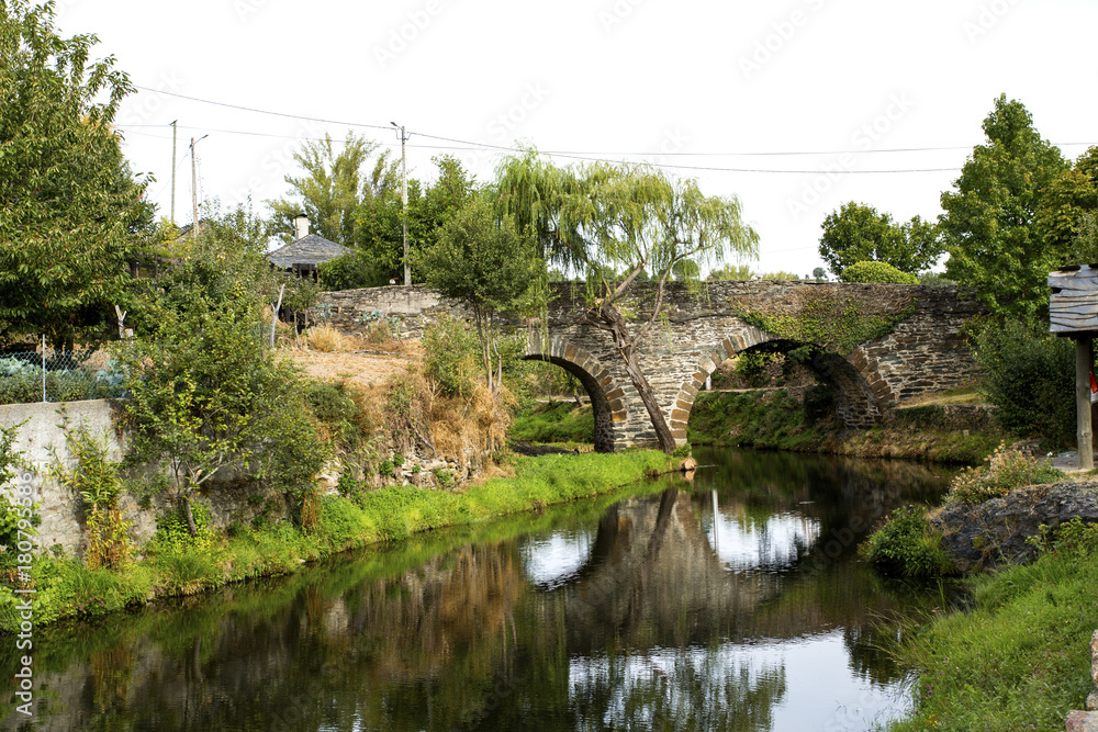 Rio de Onor Roman Bridge