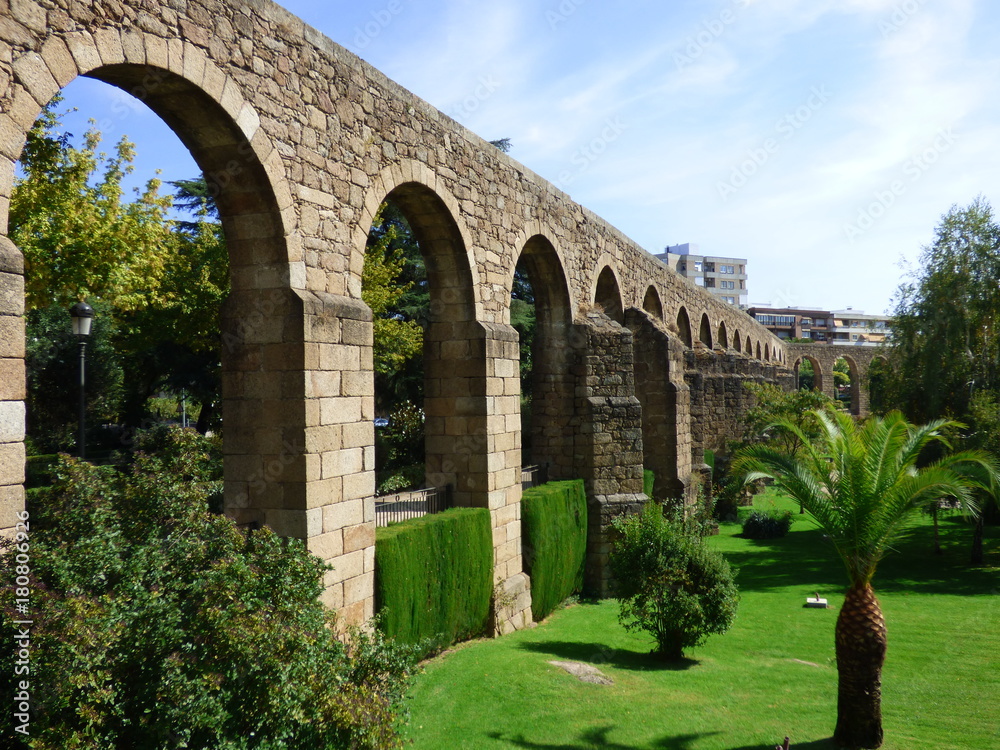 Acueducto en Plasencia (Cáceres) Ciudad monumental de Extremadura, España