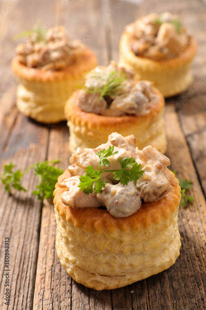 puff pastry stuffed with chicken and cream
