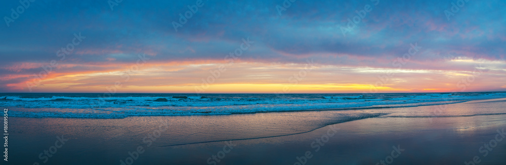 Panorama Sonnenuntergang am Atlantik bei Cadiz