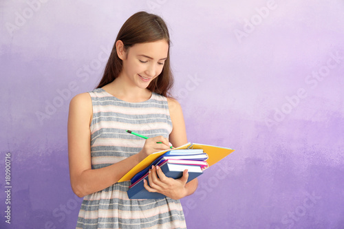 Attractive teenage girl wit...