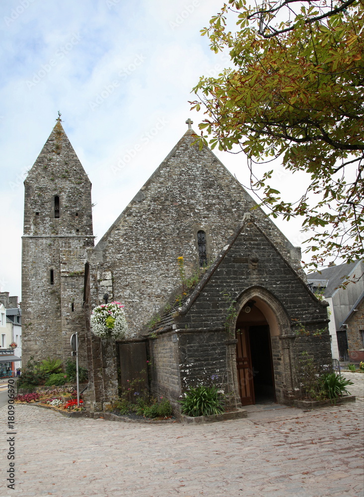 Eglise Saint-Martin à Portbail.