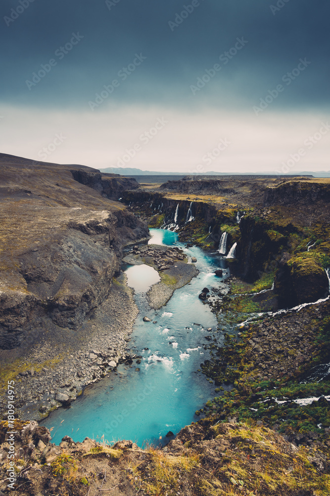 Fototapeta premium Canyon With Waterfalls In Iceland