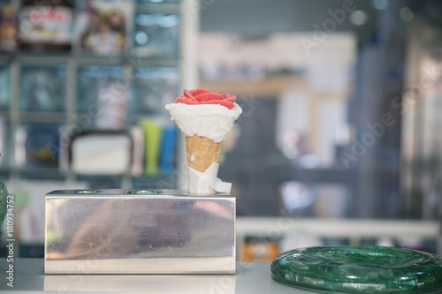 Blume/Rose aus Eis, leckerer Genuss im Urlaub