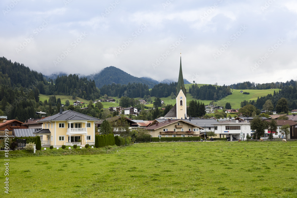 Ortsansicht, Kössen, Kaiserwinkl, Tirol, Österreich, Europa