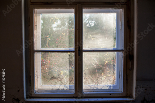 Alte schmutzige Fenster