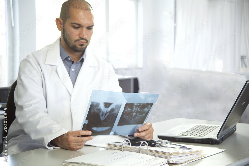 Doktor am Laptop Doktor am Laptop