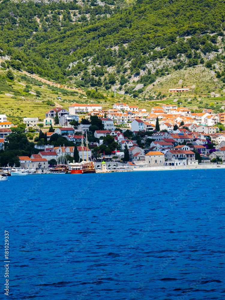 Der Ort  Bol auf der  Insel Brač, Dalmatien, Kroatien,