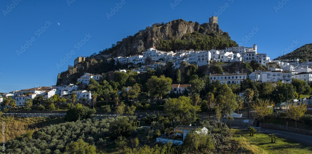 Village blanc de Zahara de la Sierra, Andalousie, Espagne